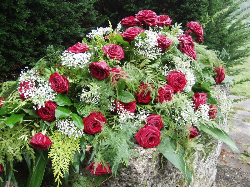 funeraire-CALLIAN-min_roses-61203